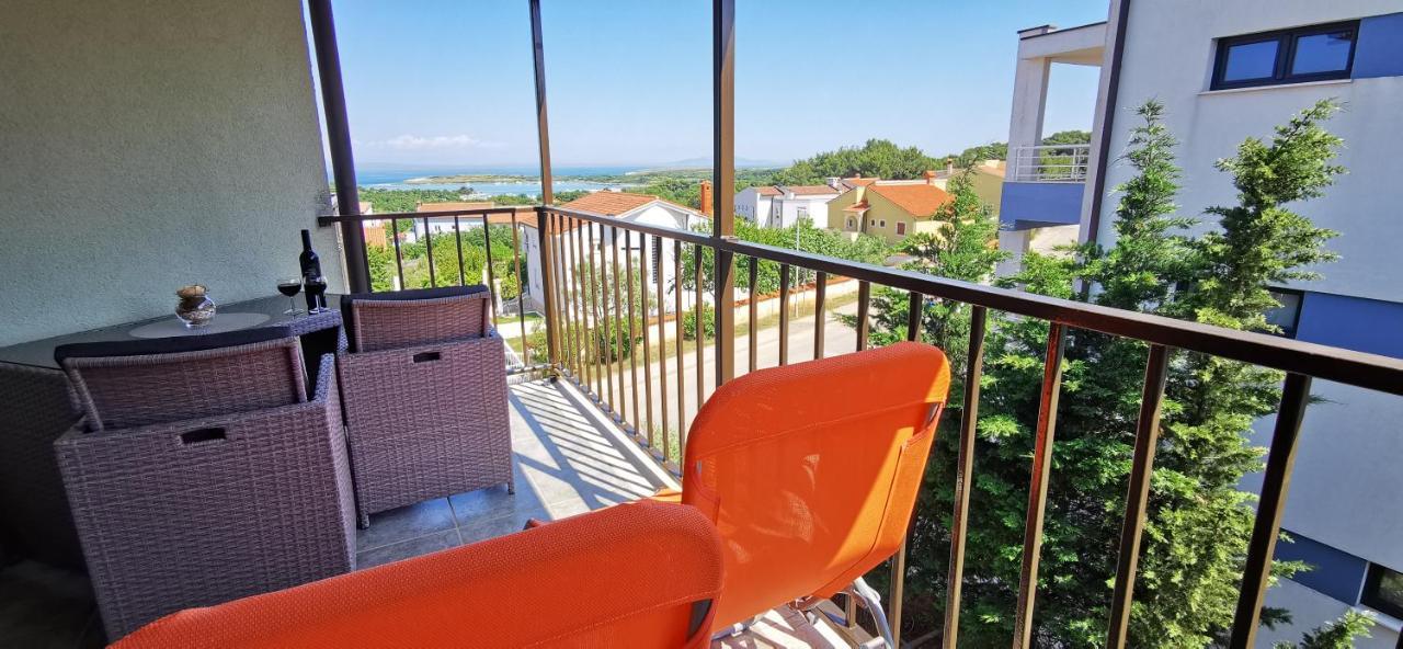 Studio Apartment Lela Ližnjan Buitenkant foto