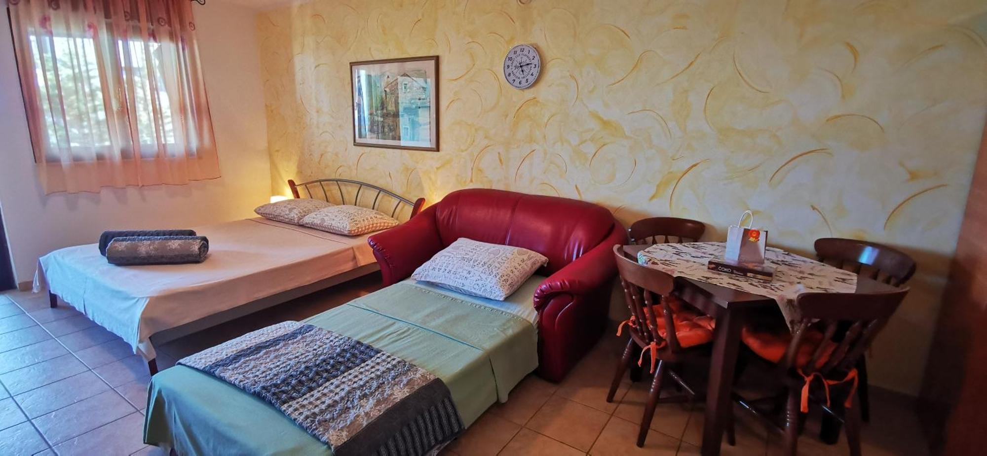 Studio Apartment Lela Ližnjan Buitenkant foto
